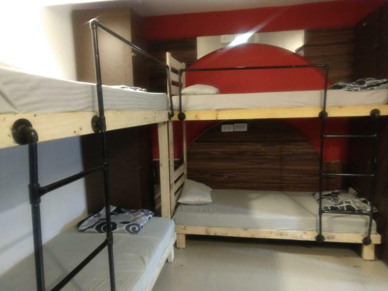 Night Halt Dormitory Ahmedabad Extérieur photo